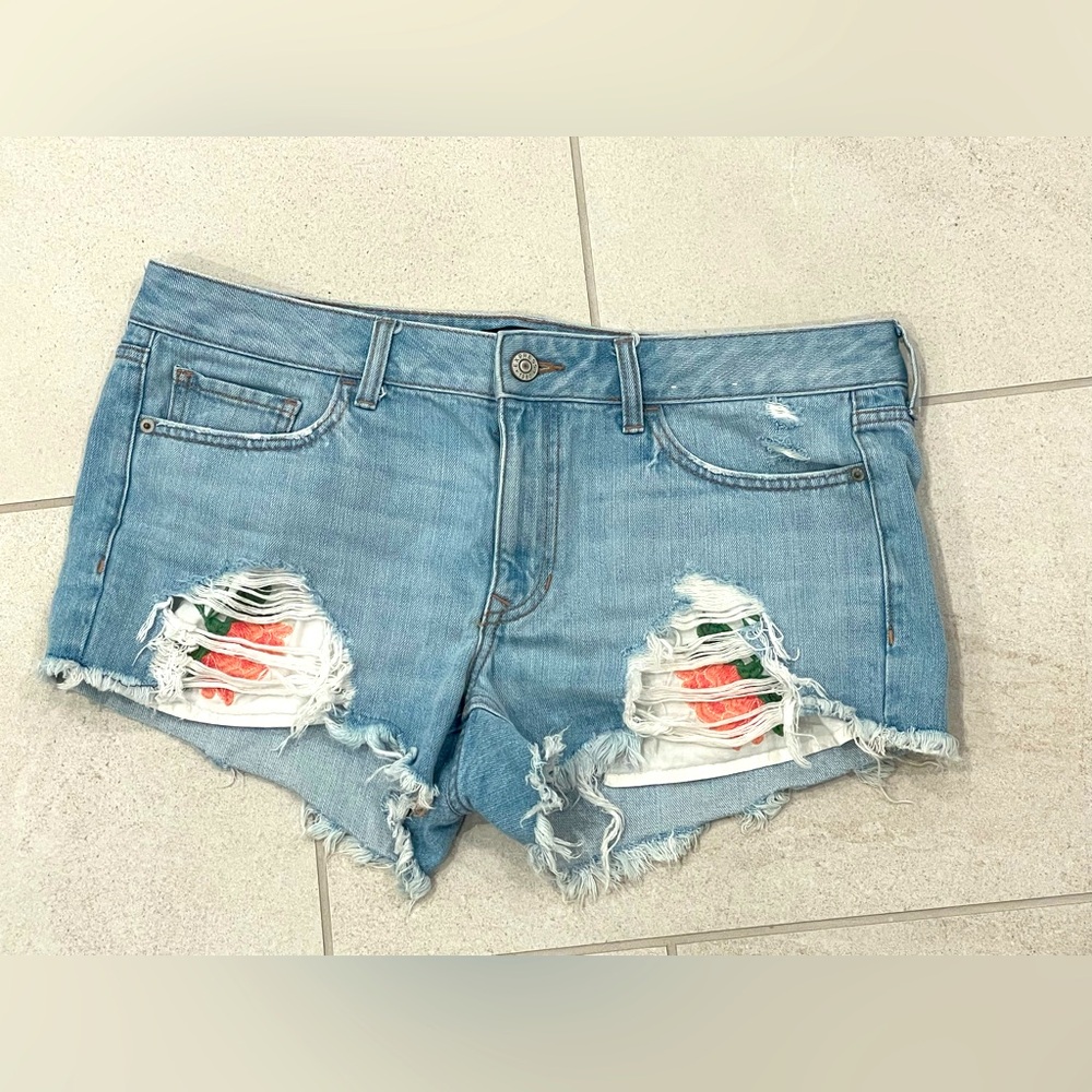 Express “Shortie” Low Rise Denim Shorts